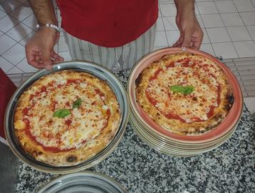 Pizzaiola, aiuto pizzaiolo