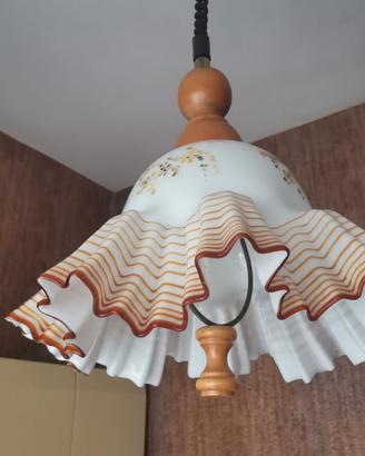 Lampadario cucina in legno e vetro colorato