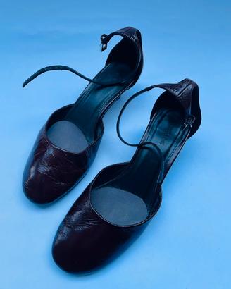Graziose scarpe in vernice