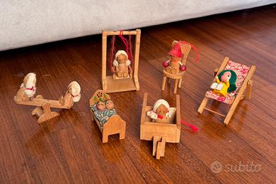 Ornamenti vintage in legno