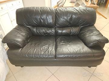 divano 2 posti in ecopelle