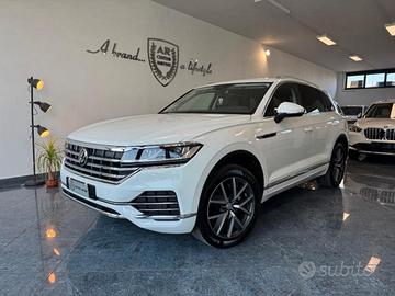 Volkswagen Touareg 3.0 V6 tdi Elegance 231cv 1Prop