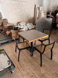 Tavoli e sedie
