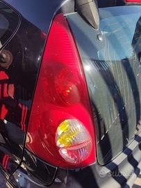 Fanale posteriore sinistro PEUGEOT 107 del 2006
