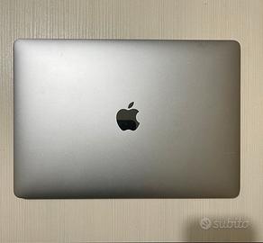 MacBook Pro 2018 13’ touchbar, RAM 16 GB, SSD 1 Tb