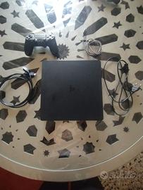 PlayStation 4 slim 