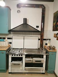 Cucina integrata piemontese