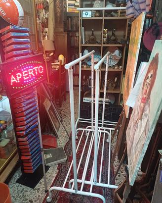 3 stand appendiabiti  