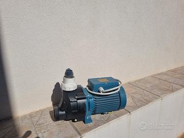 Pompa per piscina e/o vasca