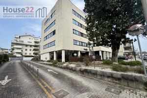 UFFICIO MODERNO Mq. 79 a VICENZA