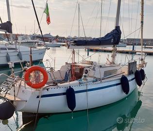 Barca a vela FIRST 30 Beneteau