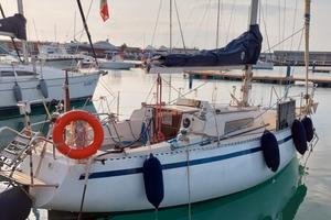 Barca a vela FIRST 30 Beneteau