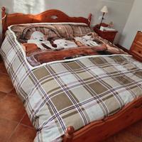 Letto a doghe, comó e comodini legno massello