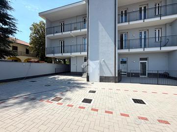 2 LOCALI A RESCALDINA
