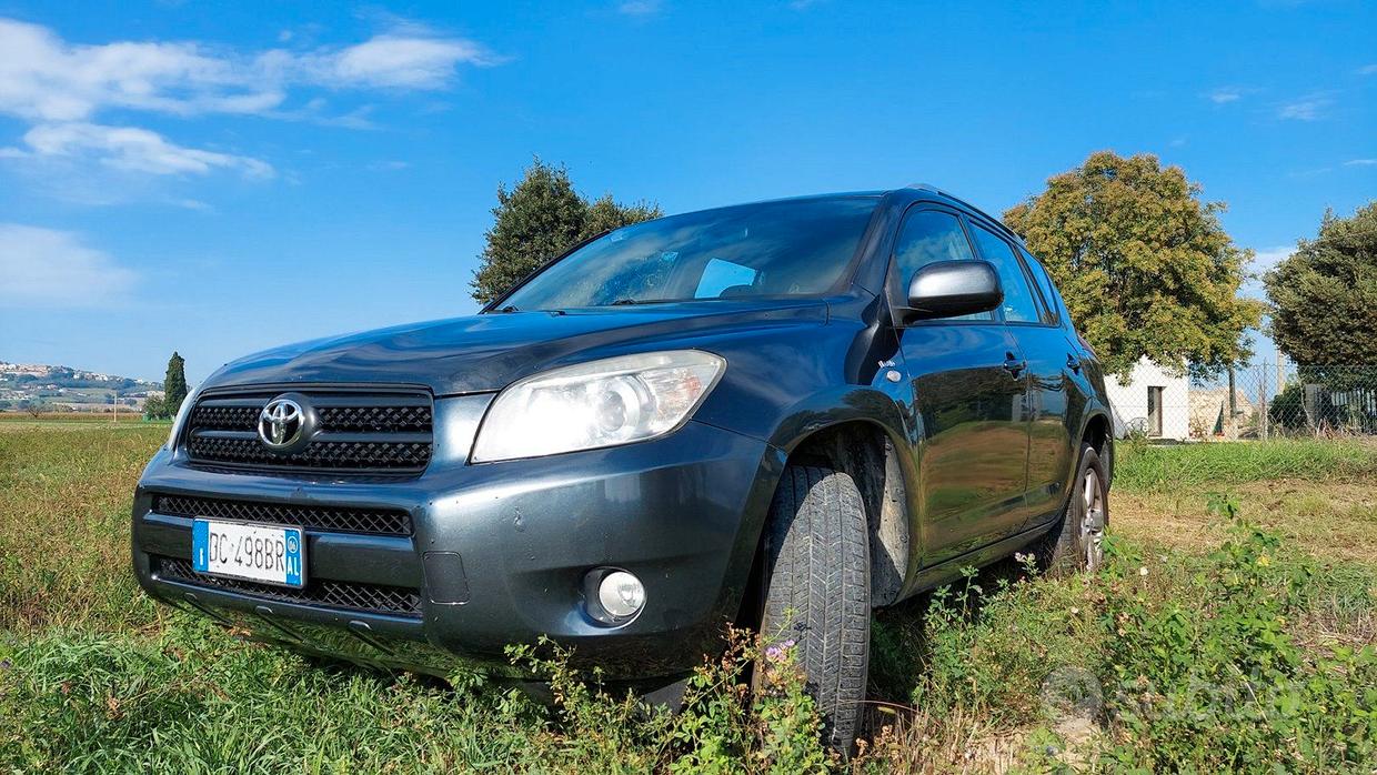 TOYOTA RAV4 3ª serie