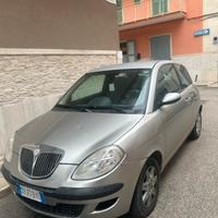 lancia y 1200 benzina-gpl anno 2005