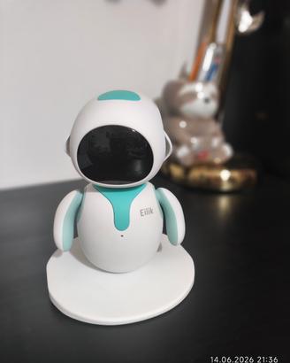 robot Eilik 