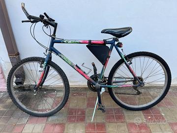 Bicicletta Mountain bike da 28“