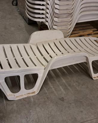 lettini reclinabili in plastica