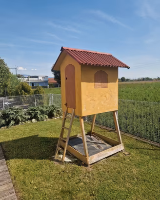 Casetta "sull'albero senza albero" per bambini 