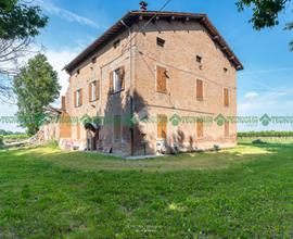 RUSTICO A CASTELFRANCO EMILIA