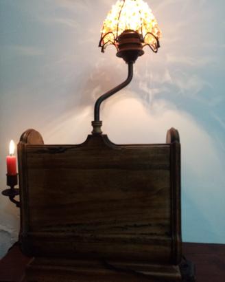 Antico porta lume in legno ed ottone
