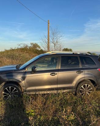 Subaru Forester 2.0D 2017 AWD 4x4 Lineartronic FO