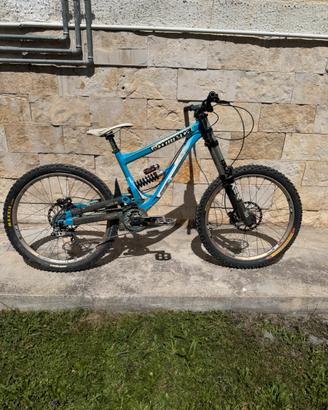Bici da downhill