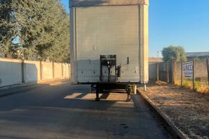 Semirimorchio Wielton