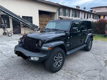 Jeep Wrangler Unlimited Sahara Hybrid 2.0 plug-in