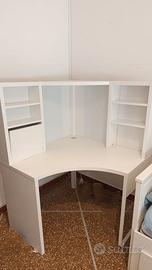 Scrivania angolare Ikea