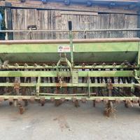 Trattore seminatrice