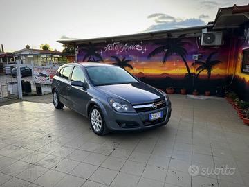 Opel Astra 1.7 CDTI 101CV 5 porte Elegance