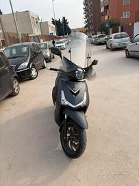 Scooter Sym HD 300