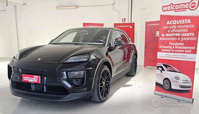 Porsche Macan 4