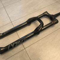 Rock Shox Lyrik Select RC 29" Boost 160mm Tapered