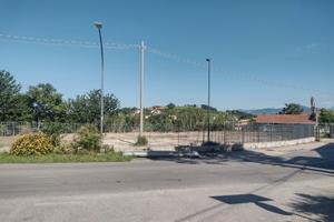 Piazzale e terreno