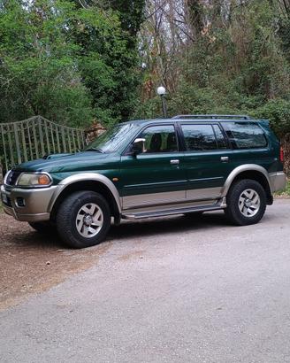 MITSUBISHI PAJERO SPORT