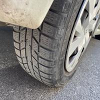 Gomme+cerchi in acciaio con borchie Toyota Yaris