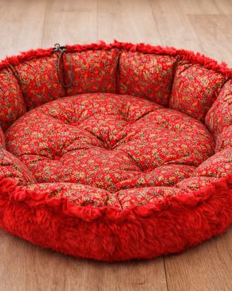 Cuccia per animali fatta a mano.