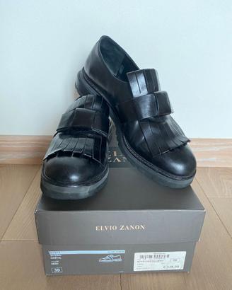Mocassino frange in pelle nera Elvio Zanon, 39.