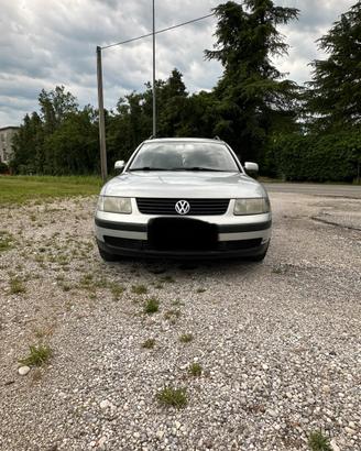 VW Passat 1.8 Benzina Station Wagon