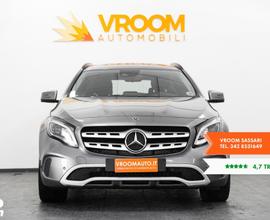 MERCEDES GLA (H247) GLA 200 d Automati...