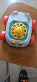 Telefono con ruote 