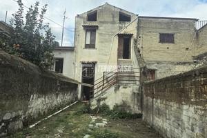 SOLUZIONE INDIPENDETE CON GIARDINO