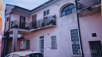 Casa indipendente piu' terreno