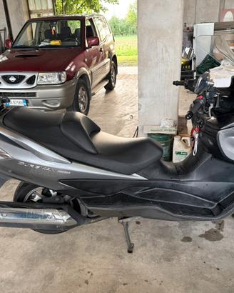 Suzuki Burgman 400 – 2006