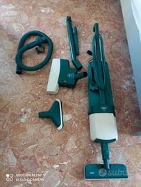Folletto aspirapolvere completo di accessori