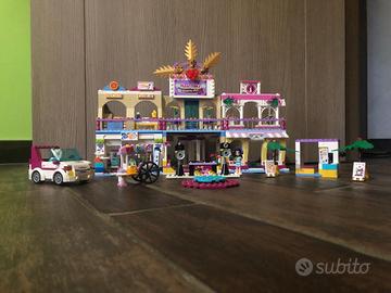 LEGO-Centro Commerciale di Heartlake