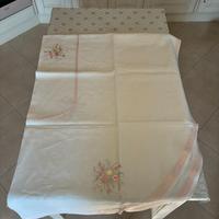 Tovaglia Ovale PURO LINO Ricamata a Mano - 270x180